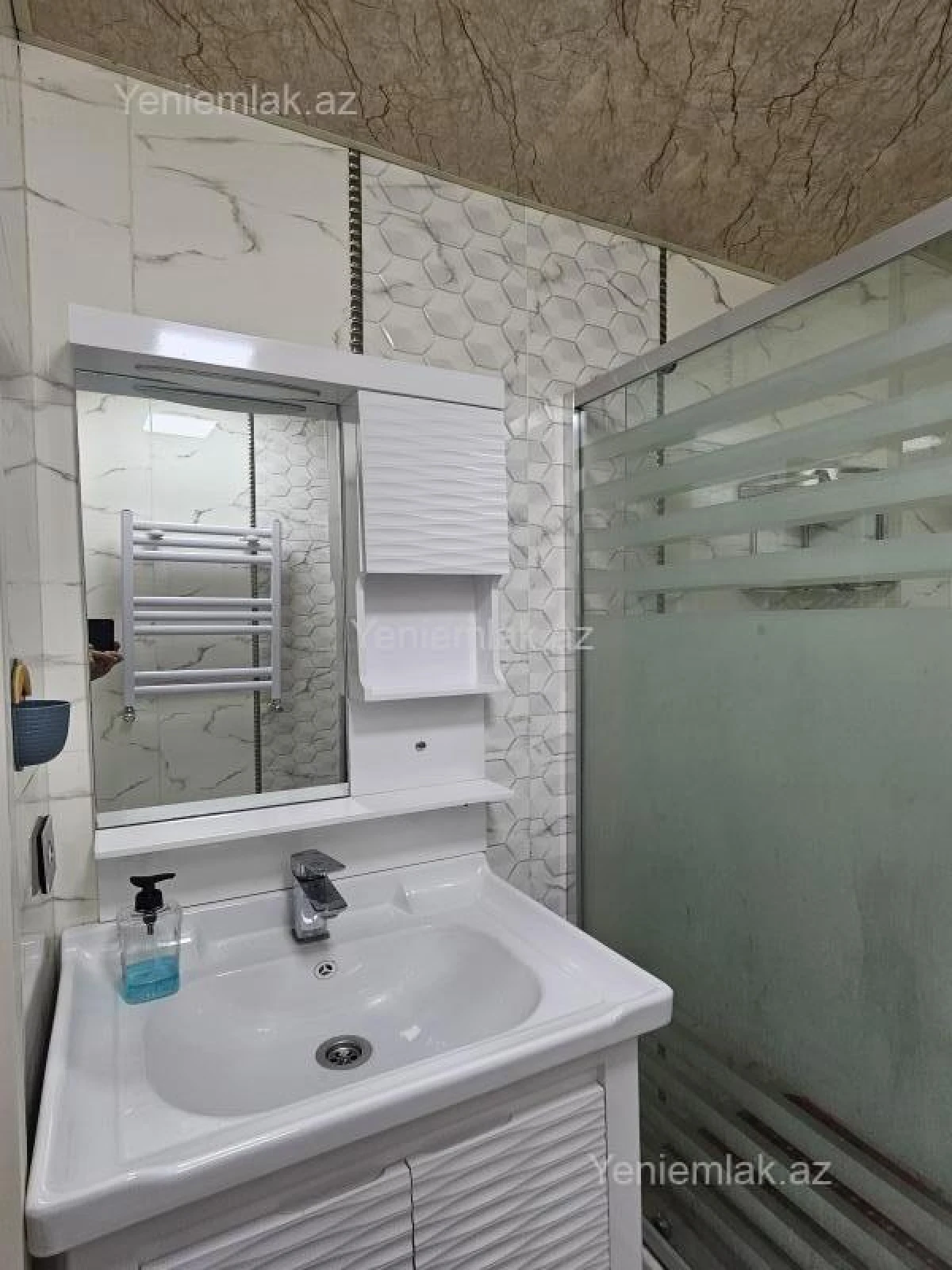 Satılır 3 otaqlı yeni tikili 60 m²