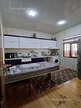 Satılır 4 otaqlı həyət evi 100 m²