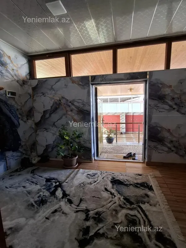 Satılır 4 otaqlı həyət evi 100 m²