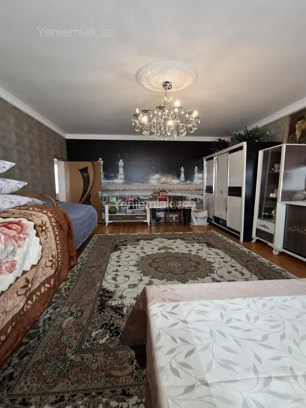 Satılır 4 otaqlı həyət evi 100 m²