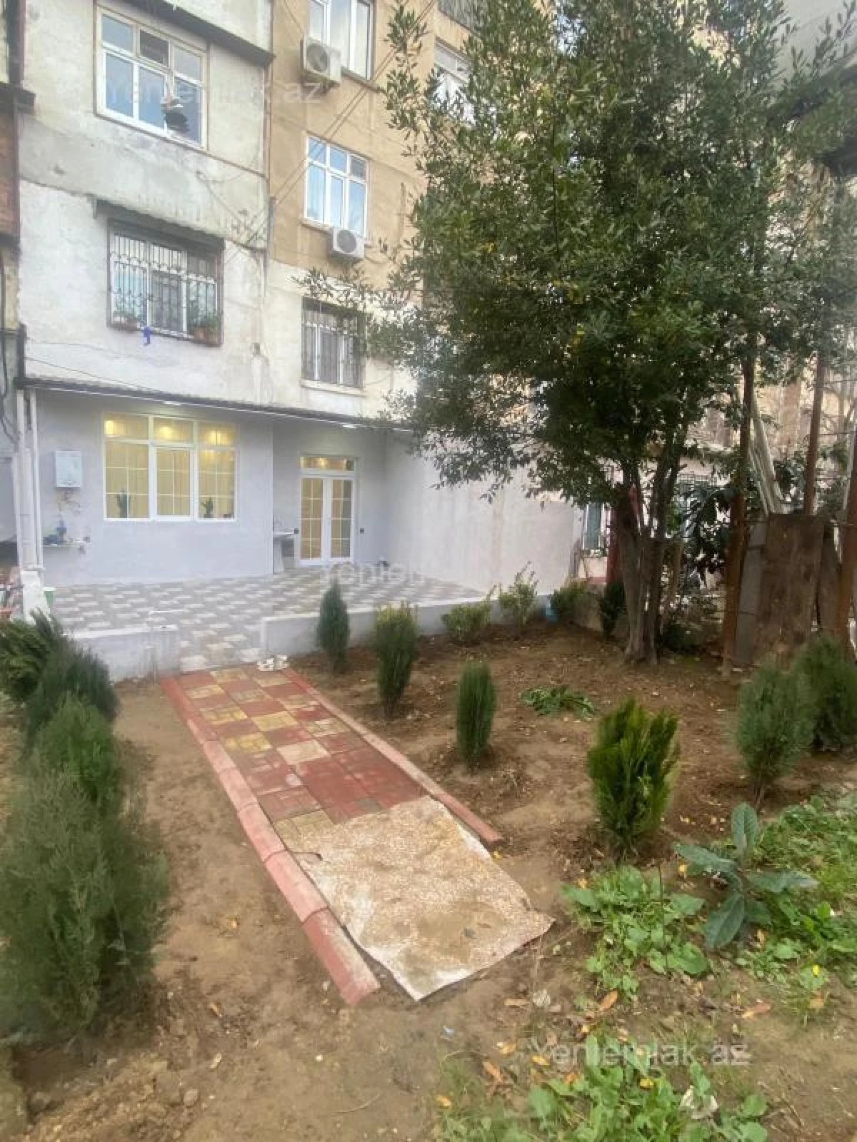 Satılır 3 otaqlı köhnə tikili 56 m²