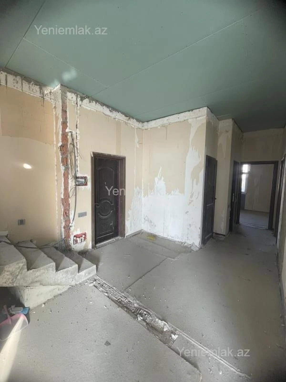 Satılır 6 otaqlı yeni tikili 200 m²