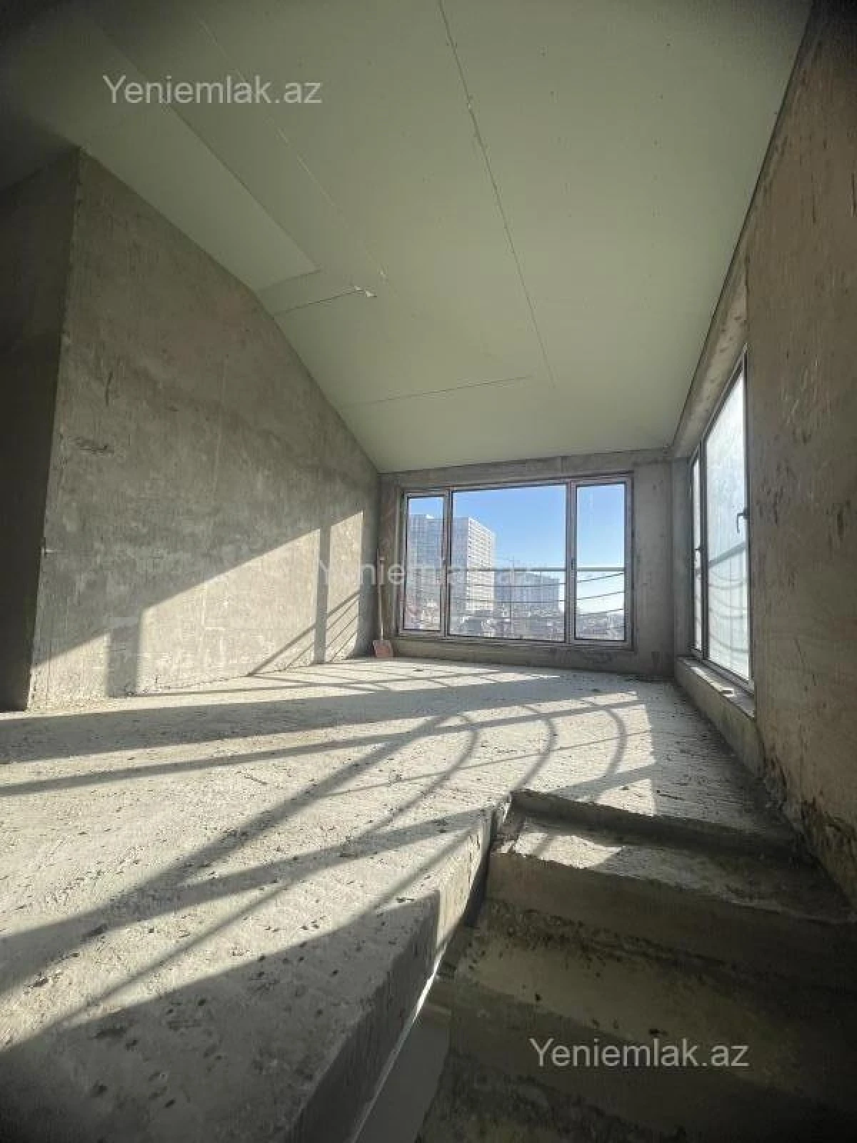 Satılır 6 otaqlı yeni tikili 200 m²