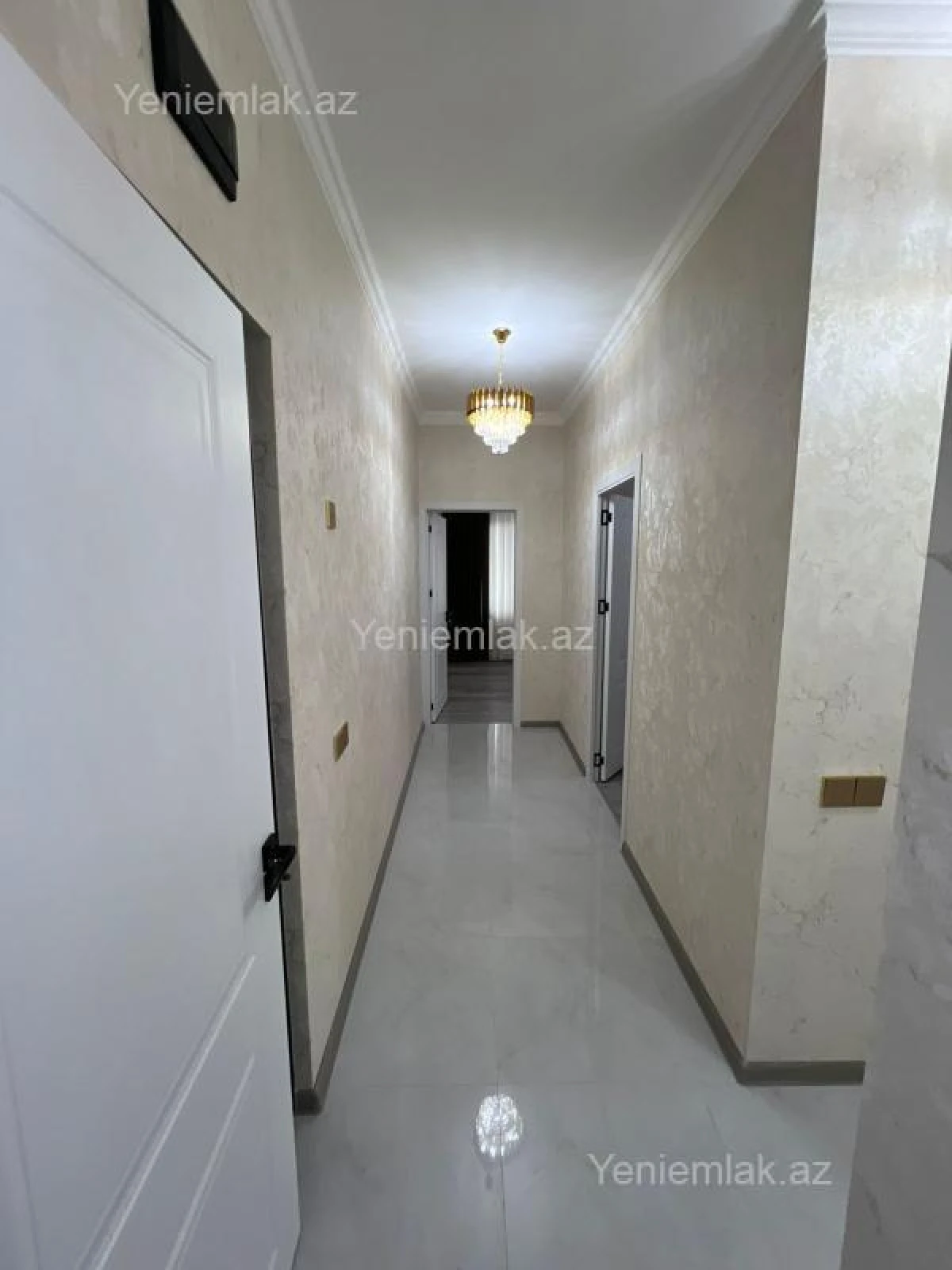 Satılır 2 otaqlı köhnə tikili 75 m²