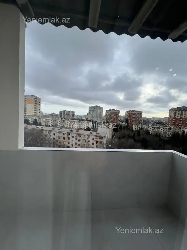 Satılır 2 otaqlı köhnə tikili 75 m²