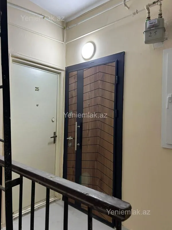 Satılır 2 otaqlı köhnə tikili 75 m²