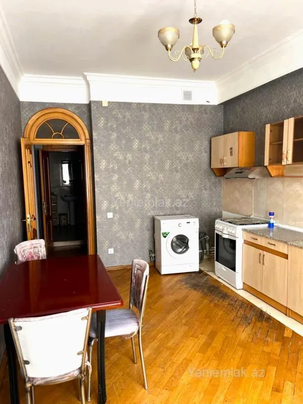 Satılır 3 otaqlı yeni tikili 138 m²