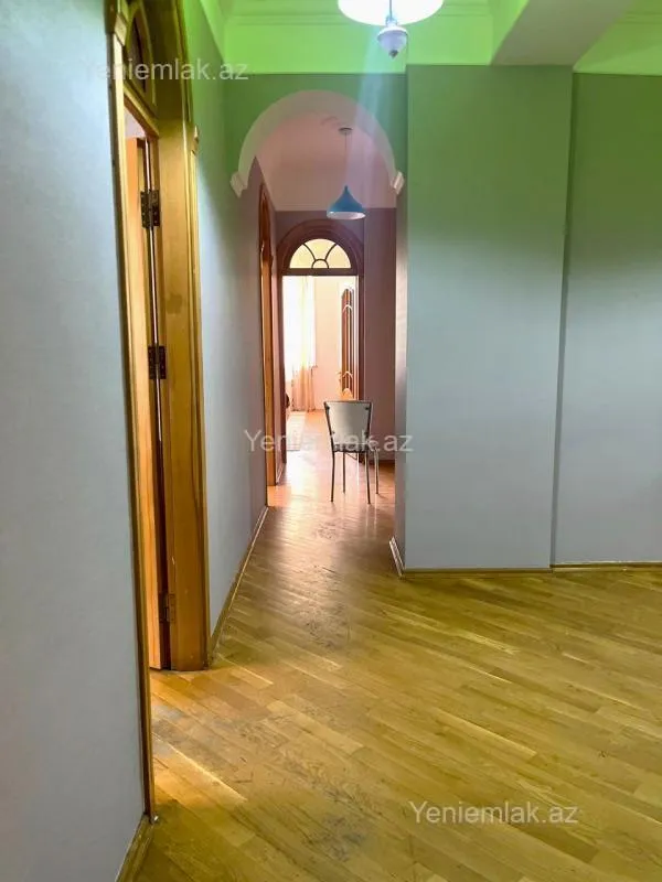 Satılır 3 otaqlı yeni tikili 138 m²