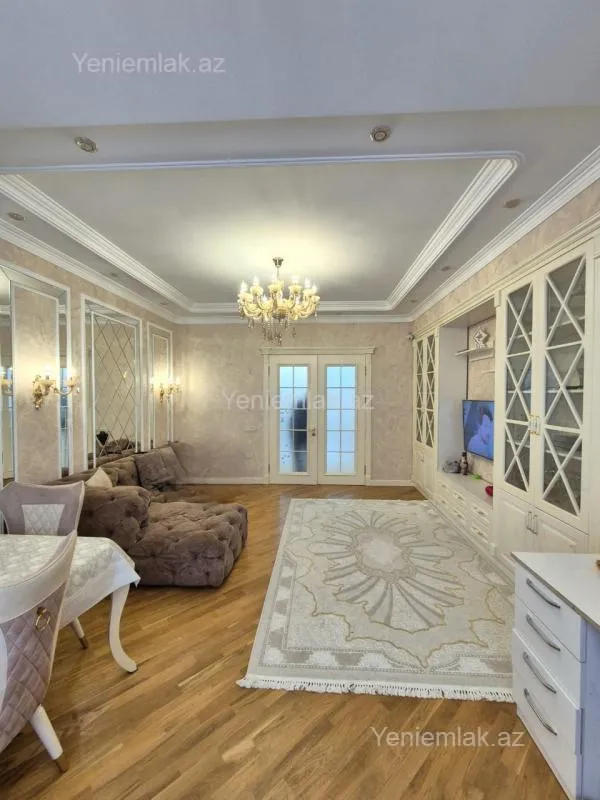 Satılır 3 otaqlı yeni tikili 145 m²
