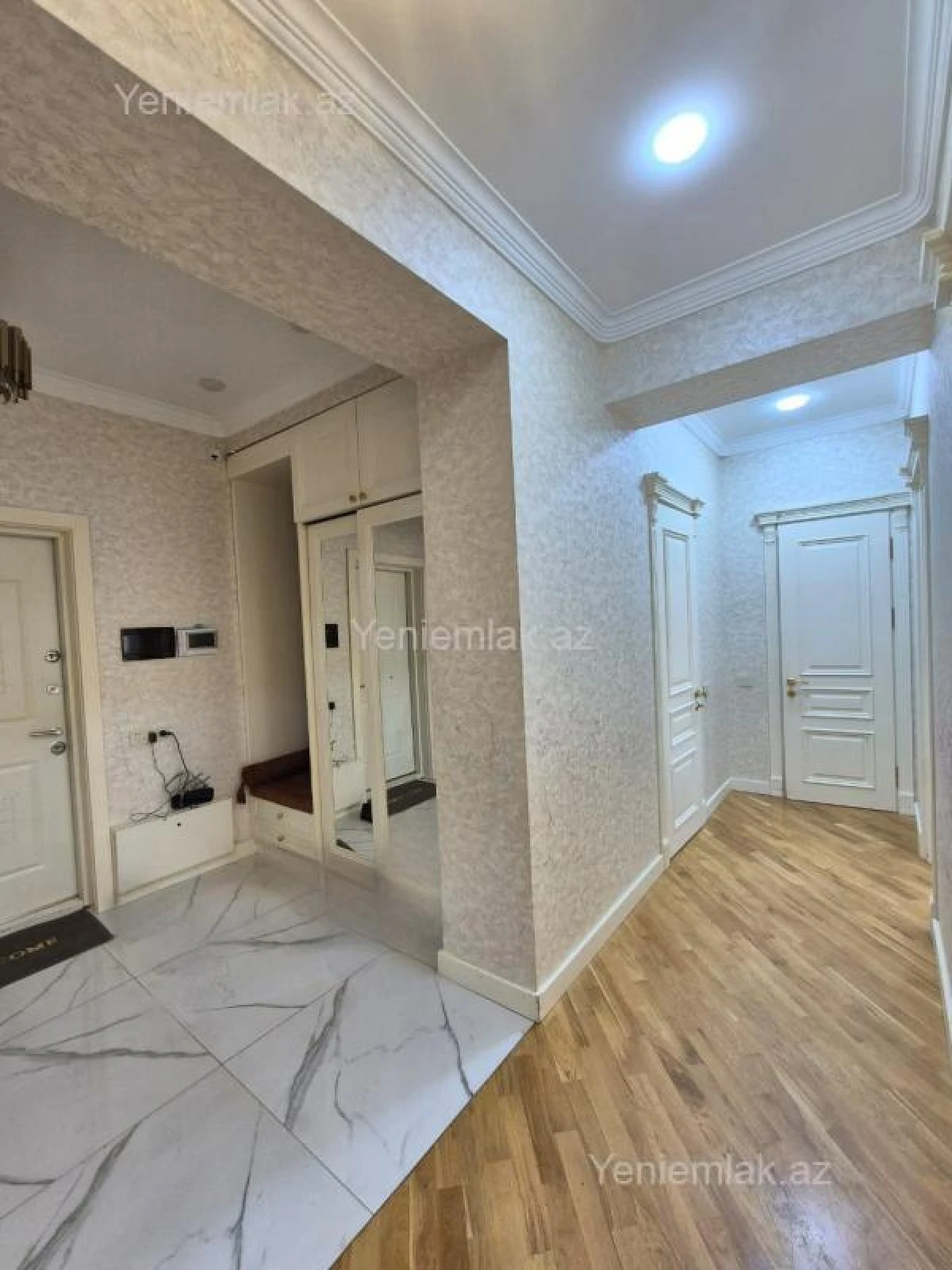 Satılır 3 otaqlı yeni tikili 145 m²