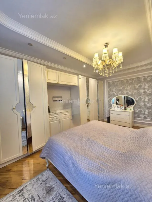 Satılır 3 otaqlı yeni tikili 145 m²