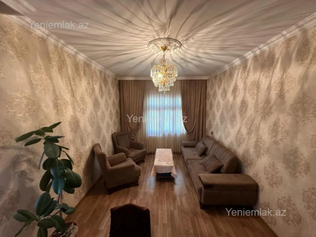 Satılır 2 otaqlı köhnə tikili 60 m²