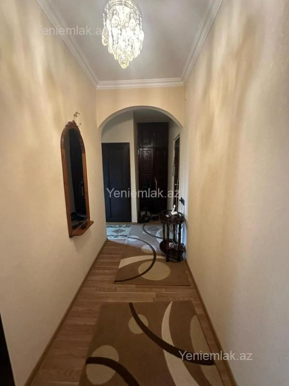 Satılır 2 otaqlı köhnə tikili 60 m²