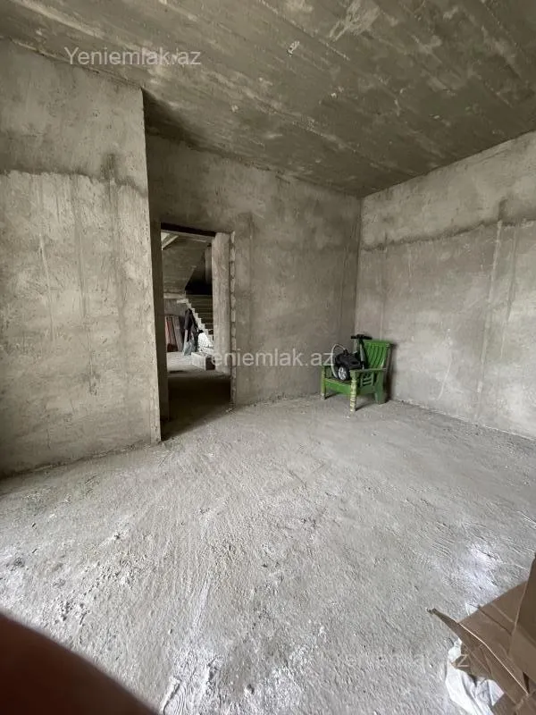 Satılır 5 otaqlı həyət evi 190 m²