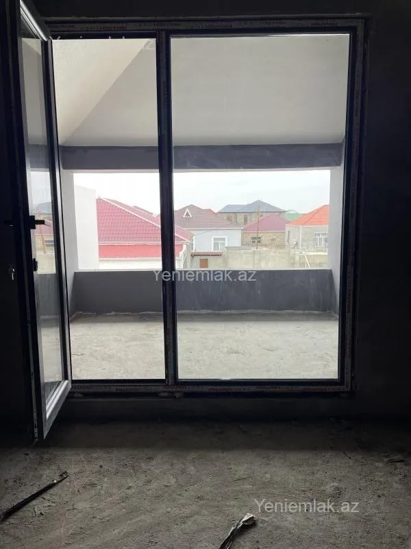 Satılır 5 otaqlı həyət evi 190 m²