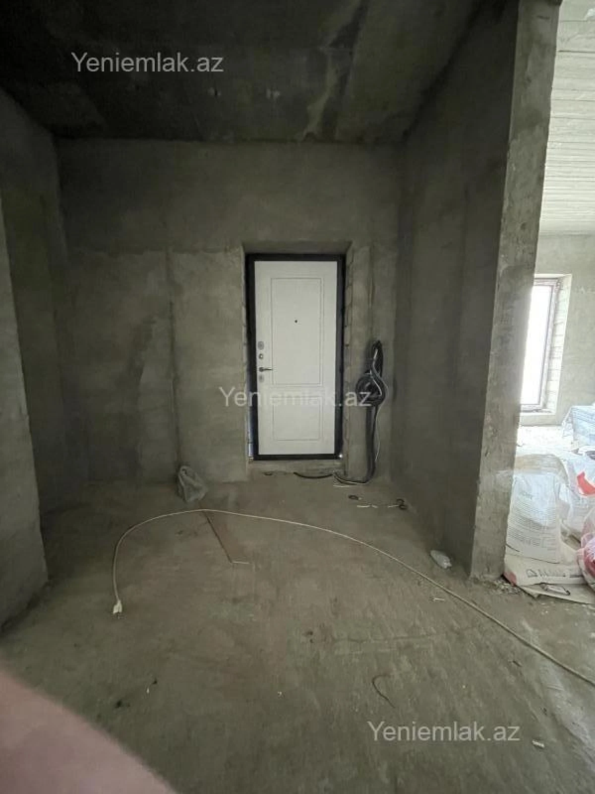 Satılır 5 otaqlı həyət evi 190 m²