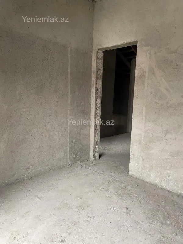 Satılır 5 otaqlı həyət evi 190 m²