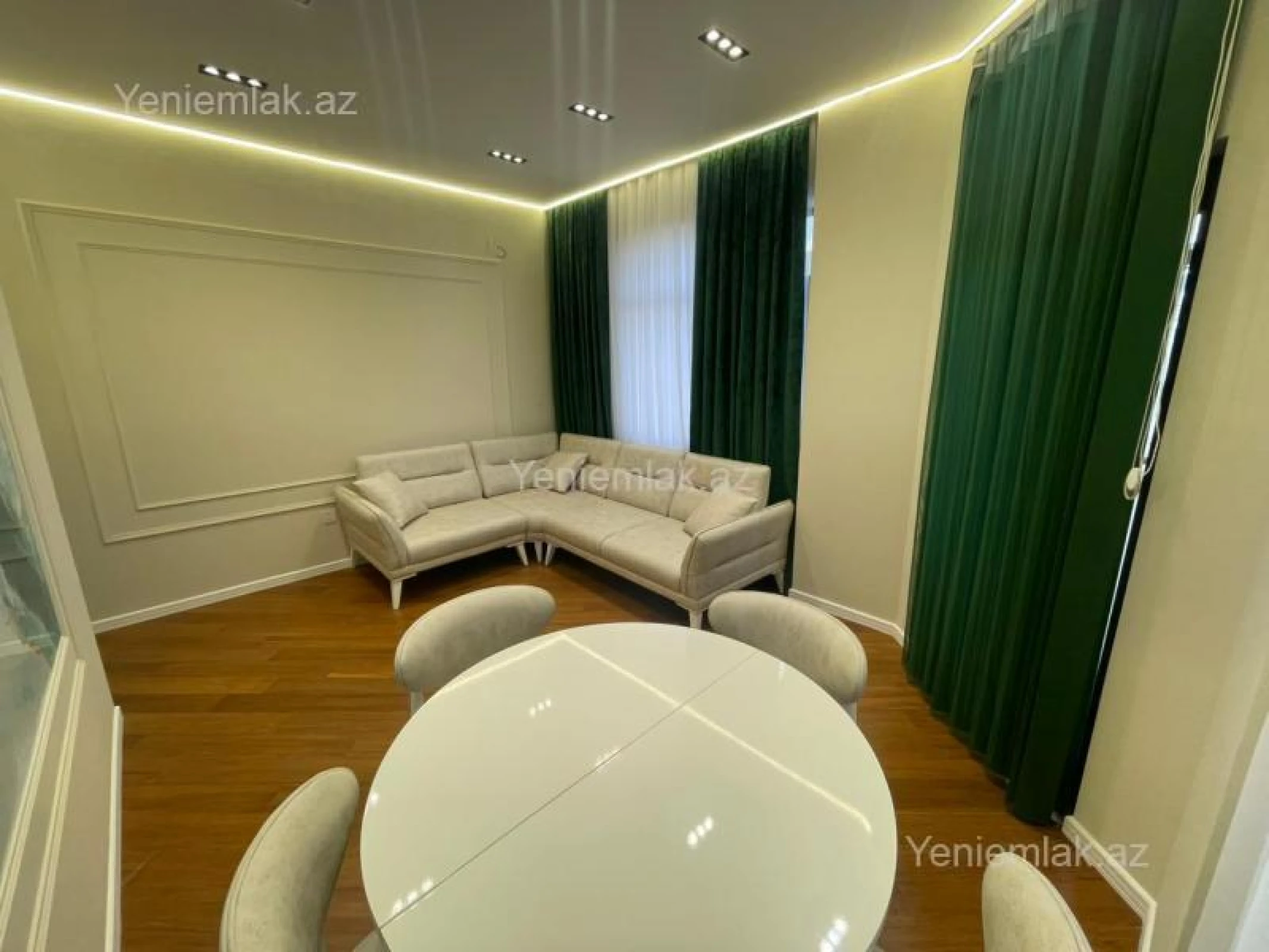 Satılır 2 otaqlı yeni tikili 70 m²