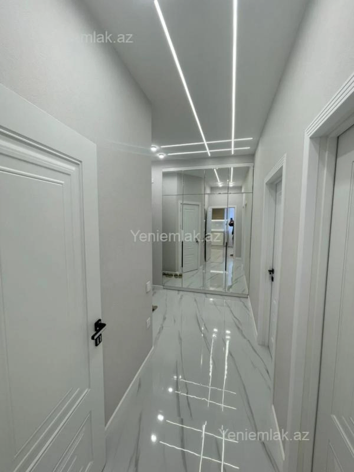Satılır 2 otaqlı yeni tikili 70 m²