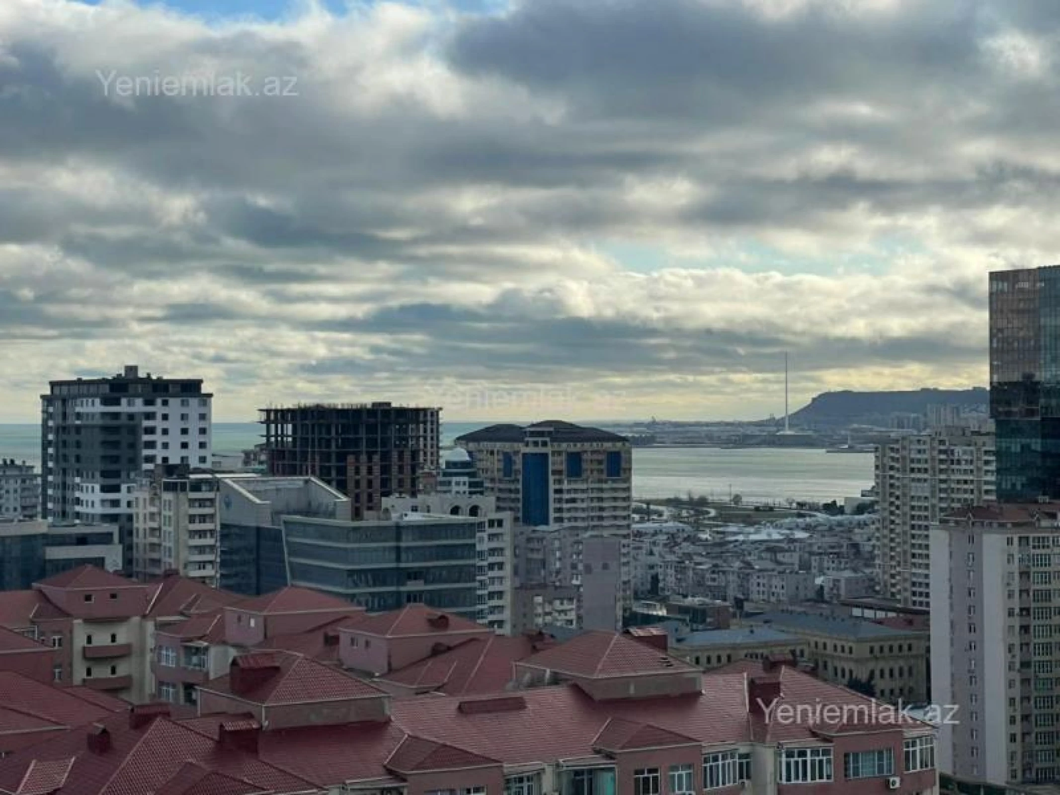 Satılır 2 otaqlı yeni tikili 70 m²