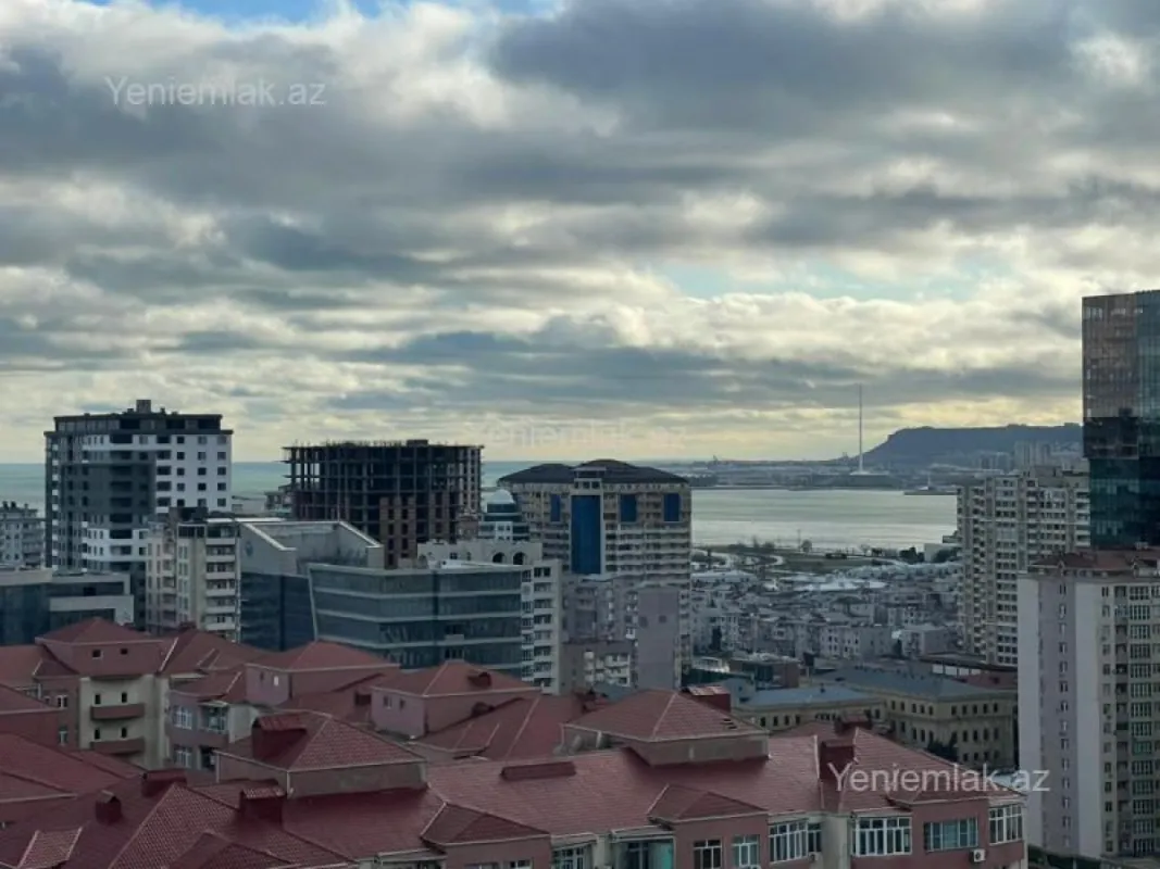 Satılır 2 otaqlı yeni tikili 70 m²