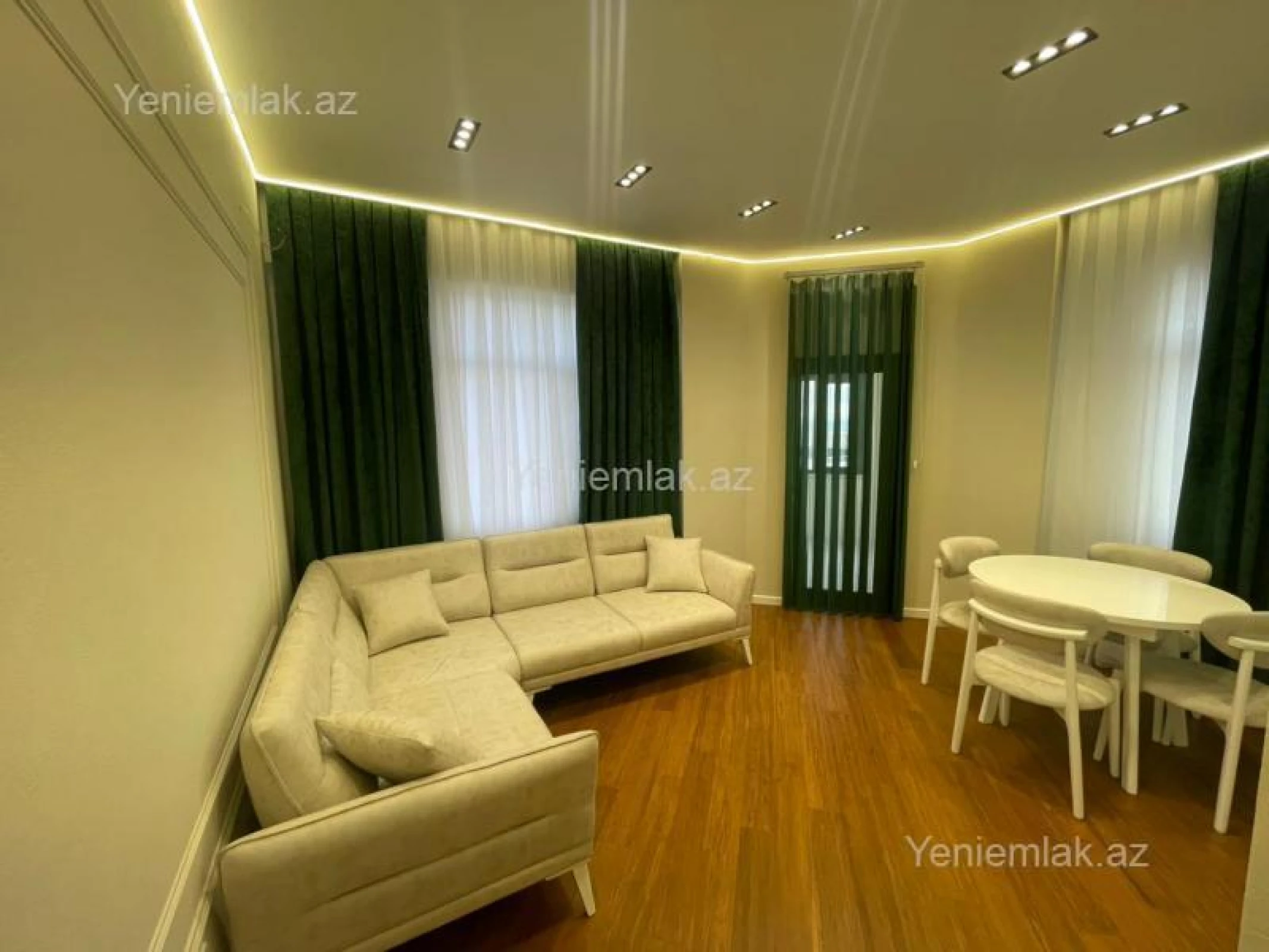Satılır 2 otaqlı yeni tikili 70 m²