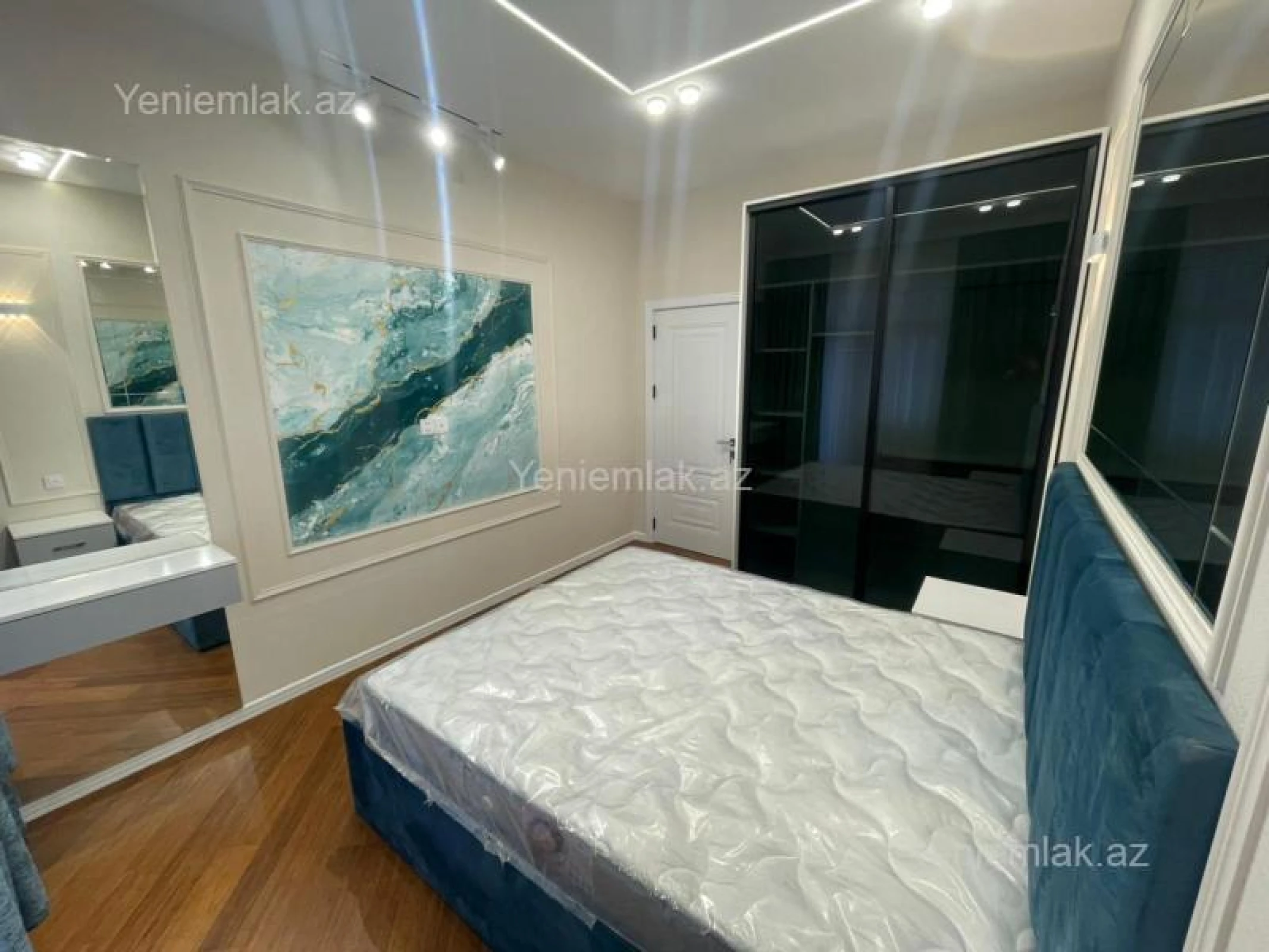 Satılır 2 otaqlı yeni tikili 70 m²