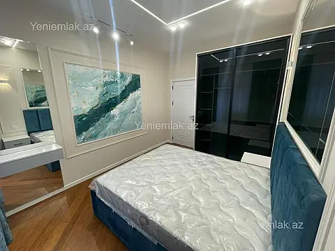 Satılır 2 otaqlı yeni tikili 70 m²