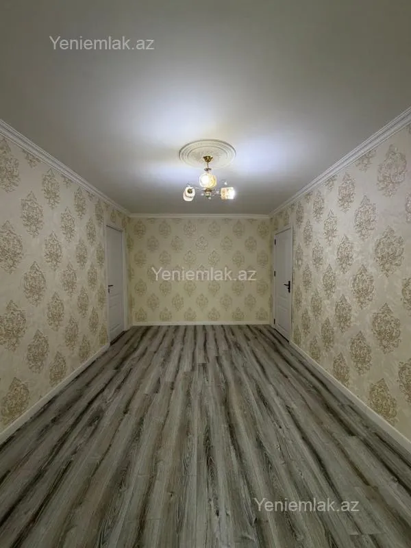 Satılır 2 otaqlı köhnə tikili 60 m²