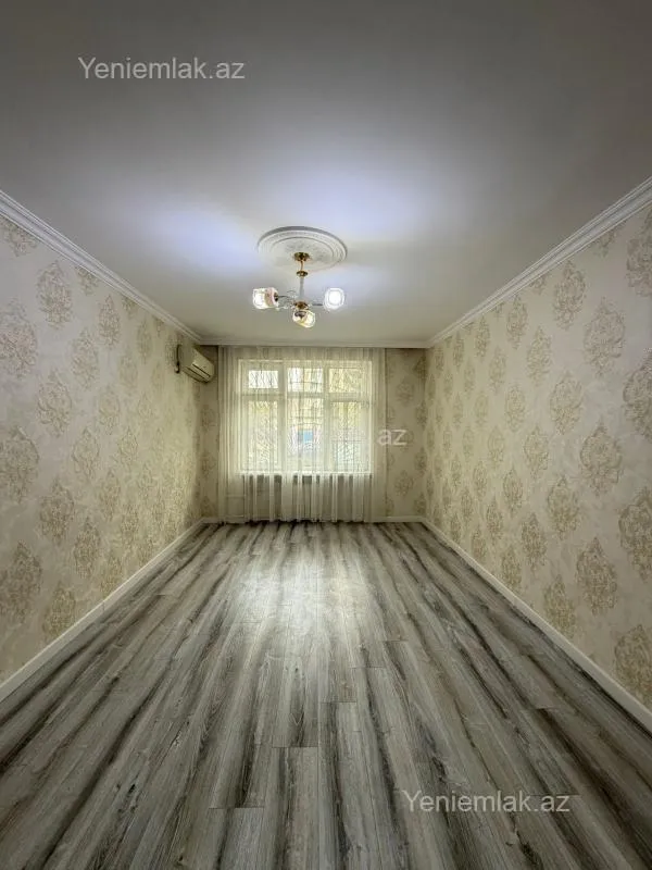 Satılır 2 otaqlı köhnə tikili 60 m²