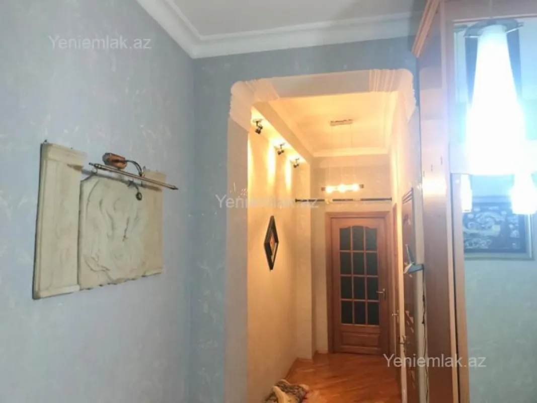 Satılır 3 otaqlı yeni tikili 110 m²