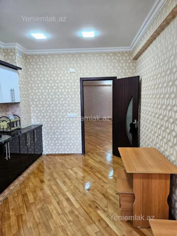 Satılır 3 otaqlı yeni tikili 140 m²