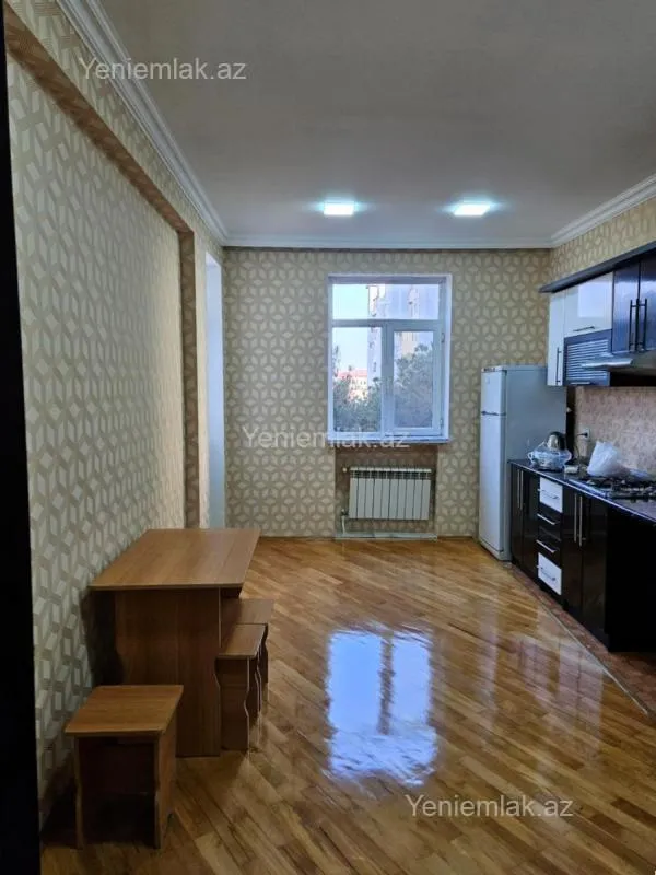 Satılır 3 otaqlı yeni tikili 140 m²