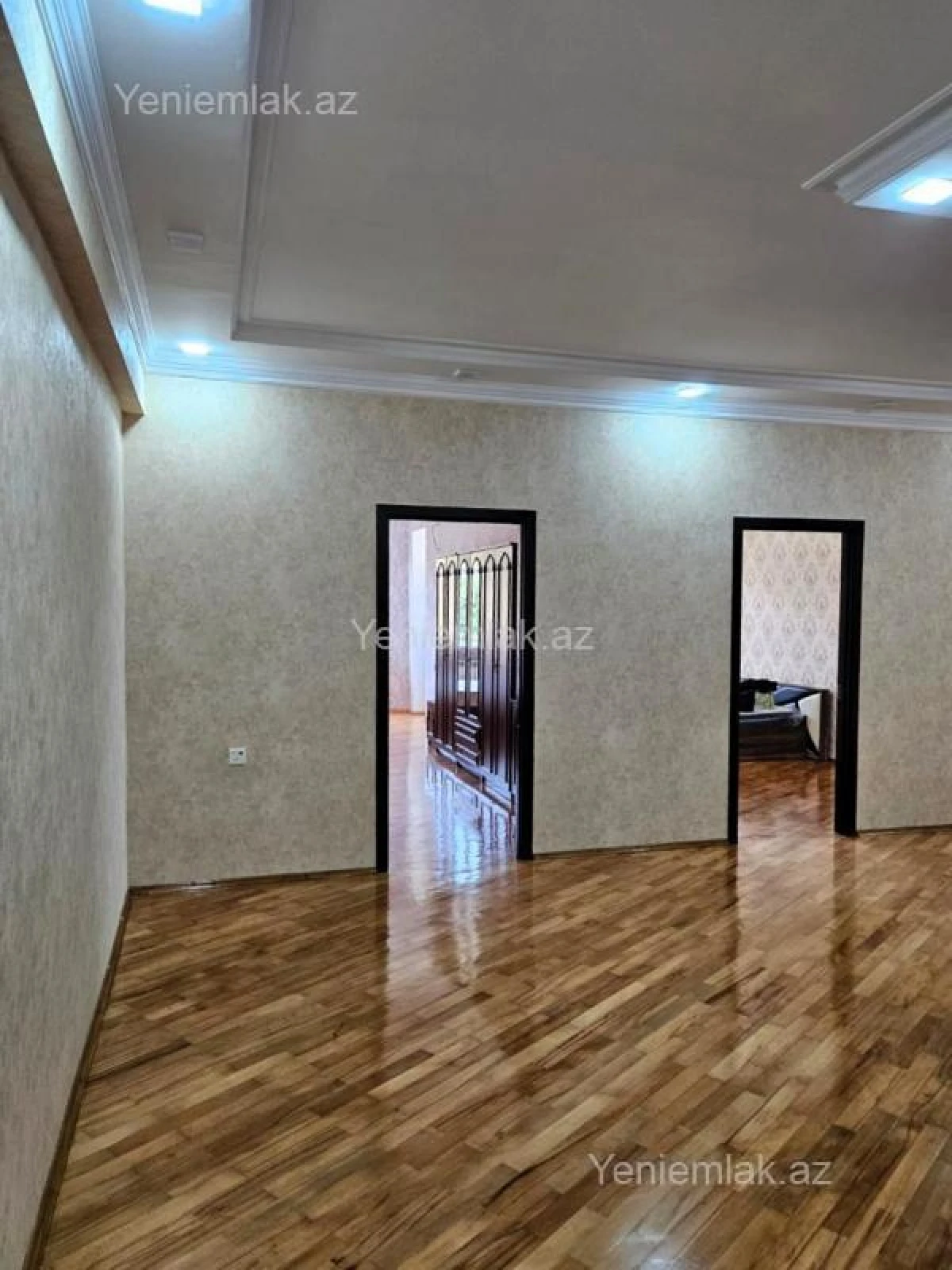 Satılır 3 otaqlı yeni tikili 140 m²