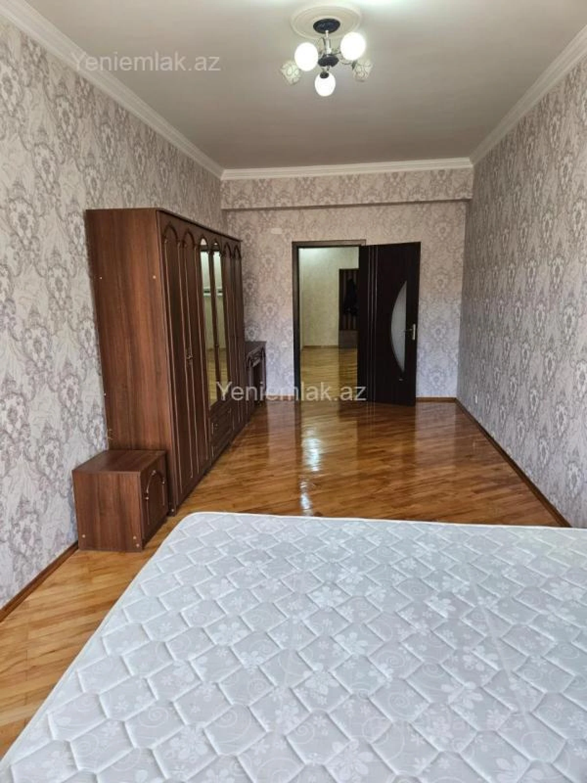 Satılır 3 otaqlı yeni tikili 140 m²