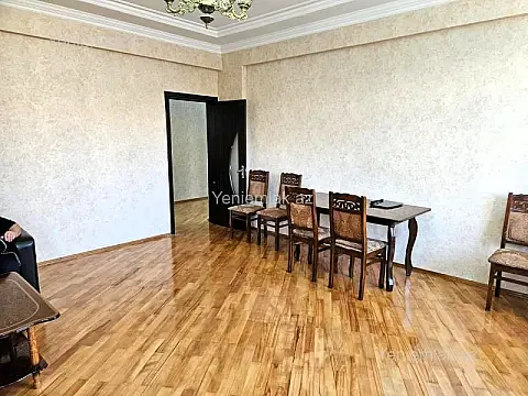 Satılır 3 otaqlı yeni tikili 140 m²