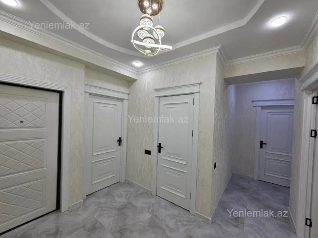 Satılır 3 otaqlı yeni tikili 105 m²