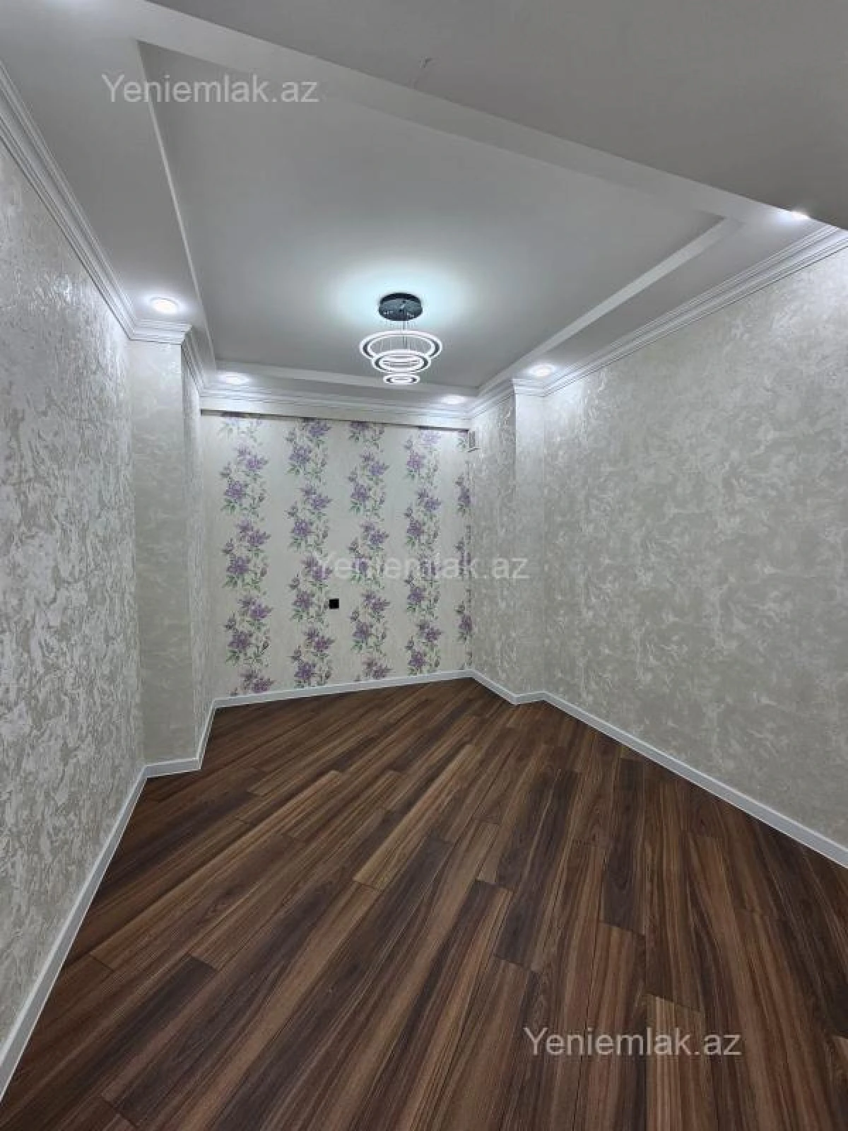 Satılır 3 otaqlı yeni tikili 105 m²