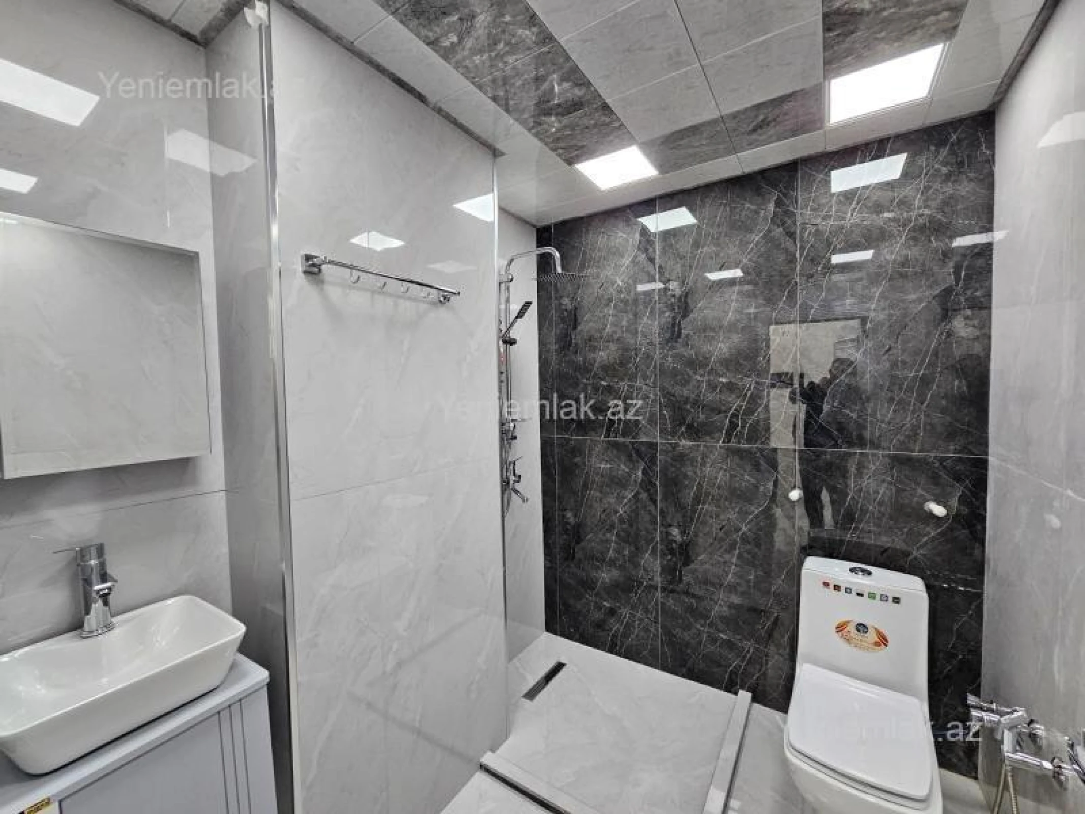 Satılır 3 otaqlı yeni tikili 105 m²