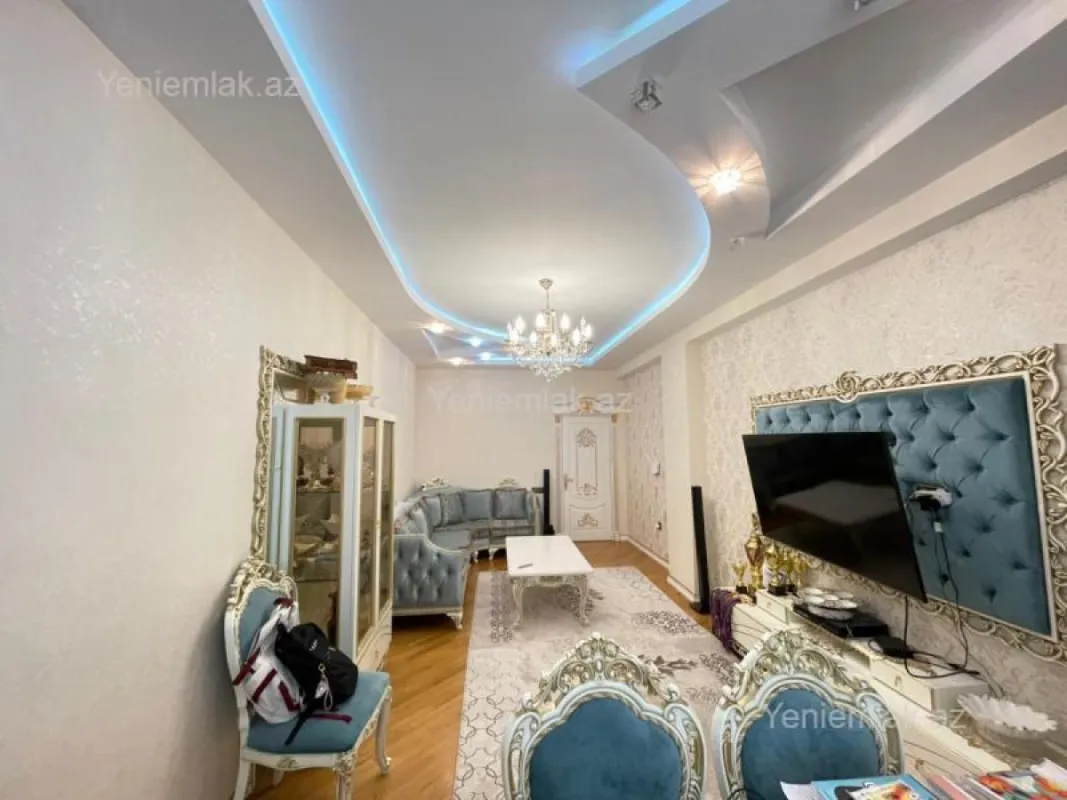 Satılır 3 otaqlı yeni tikili 127 m²