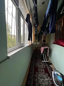 Satılır 4 otaqlı köhnə tikili 90 m²