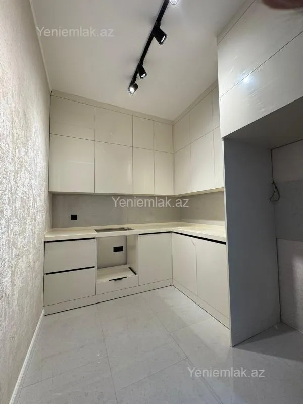 Satılır 2 otaqlı yeni tikili 67 m²