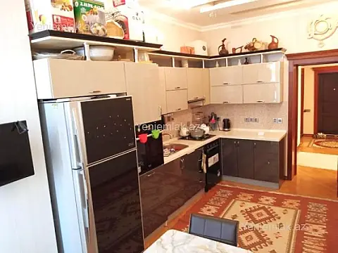 Satılır 3 otaqlı yeni tikili 140 m²