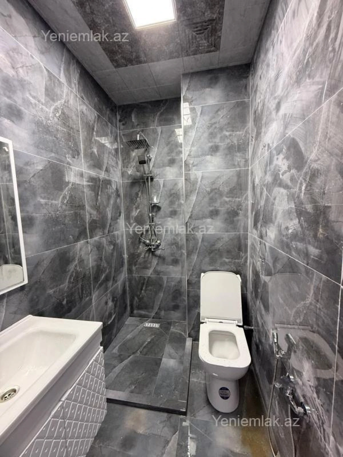 Satılır 2 otaqlı yeni tikili 55 m²