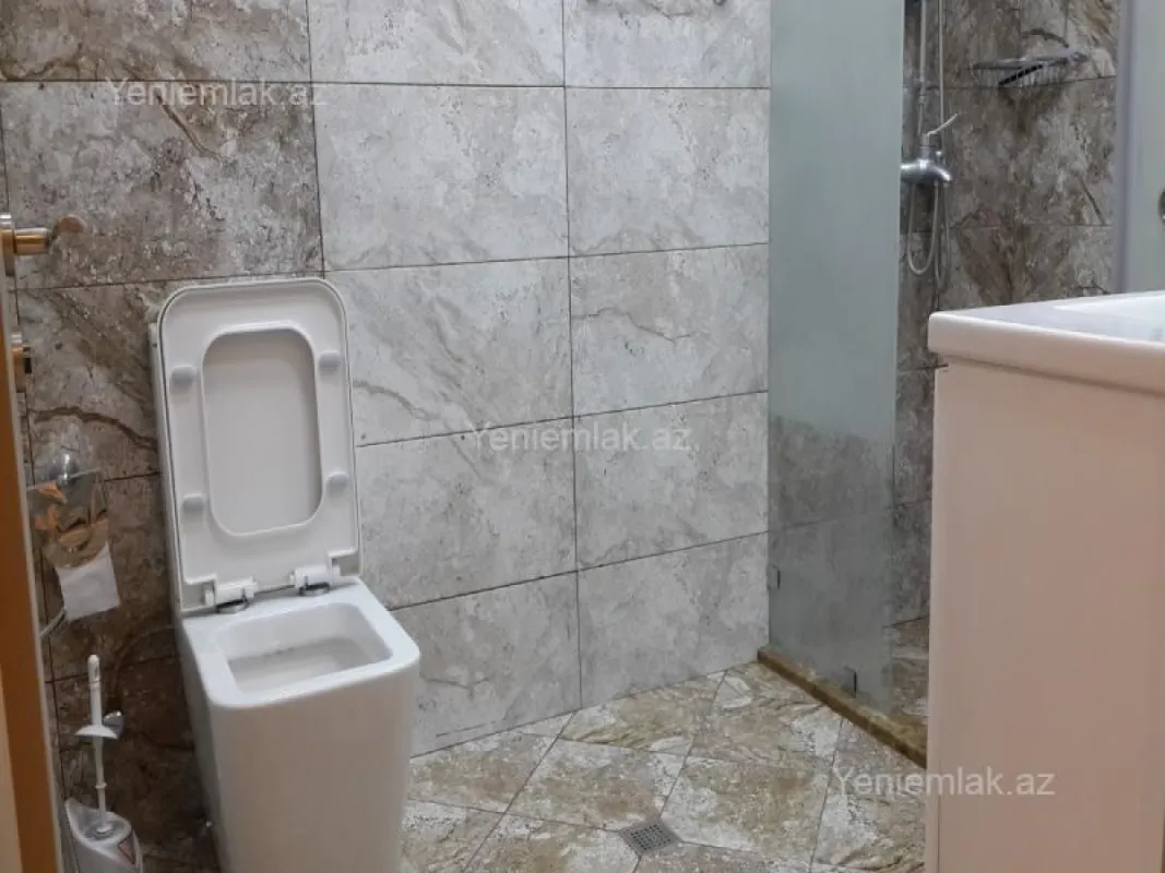 Satılır 3 otaqlı yeni tikili 101 m²