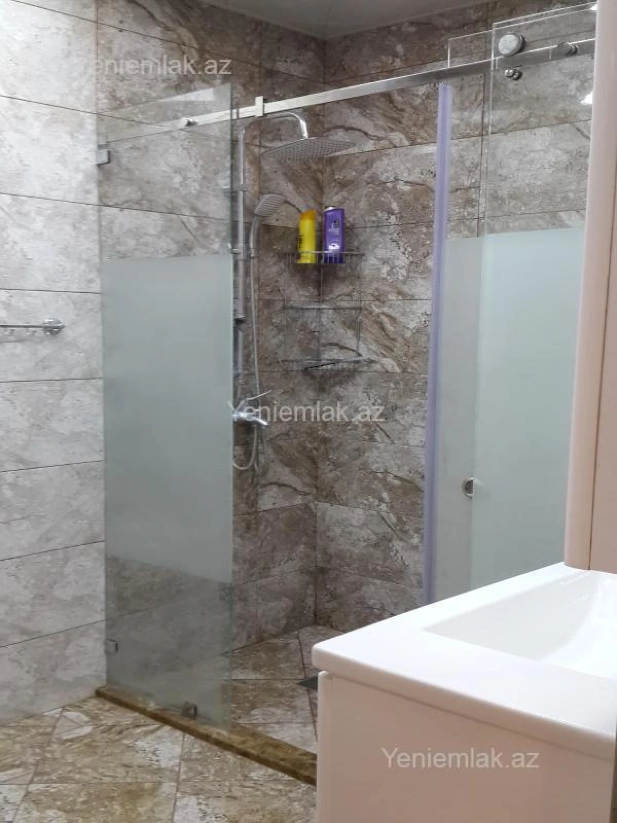 Satılır 3 otaqlı yeni tikili 101 m²