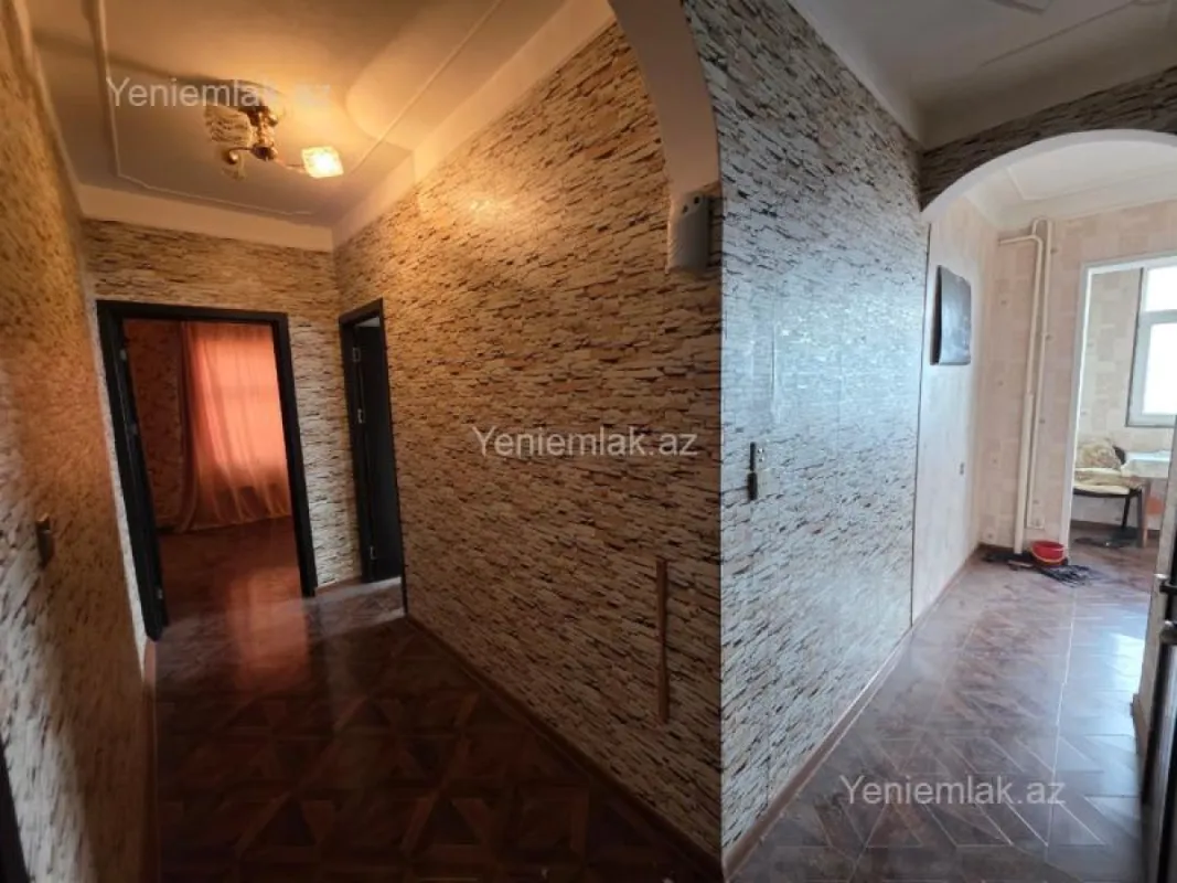 Satılır 2 otaqlı köhnə tikili 60 m²