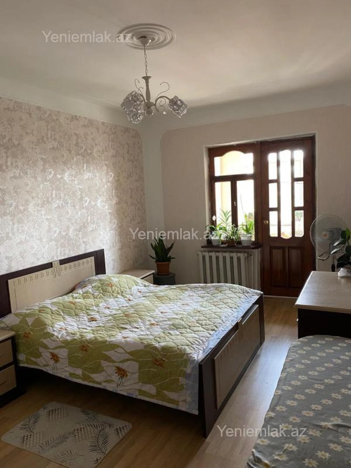 Satılır 3 otaqlı köhnə tikili 95 m²