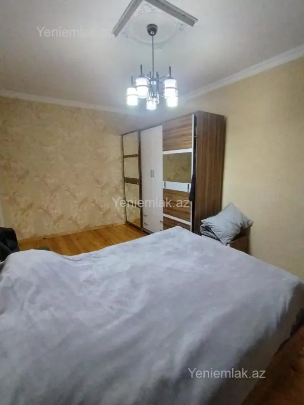 Satılır 3 otaqlı köhnə tikili 85 m²
