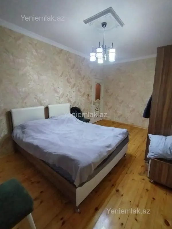 Satılır 3 otaqlı köhnə tikili 85 m²